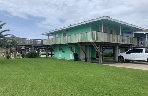 San Luis House | Island Life Getaway~ Bring Your Boat!