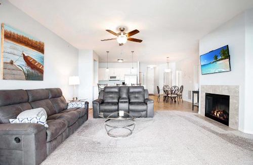 Rocky Mount House | Island Life! Pool, Grilling Patio & Amazing Views!