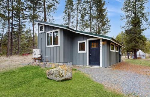 Three Rivers House | Island Loop Way