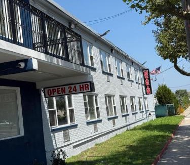 Island Park Hotel | Island Motor Inn