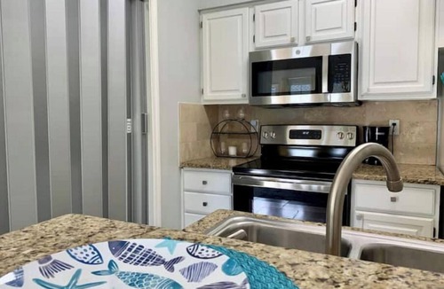 Highland Lake Estates Apartment | Island Oasis on Lake Travis