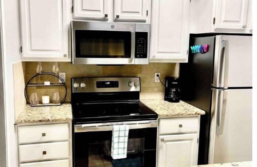 Highland Lake Estates Apartment | Island Oasis on Lake Travis