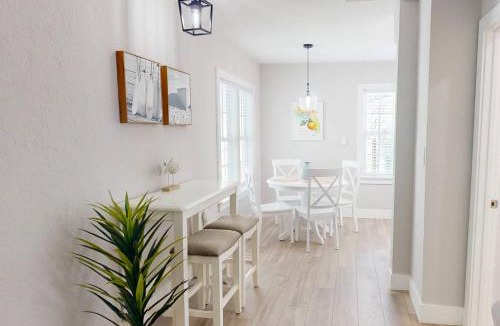 Madeira Beach House | Island Paradise Cottages - Complex
