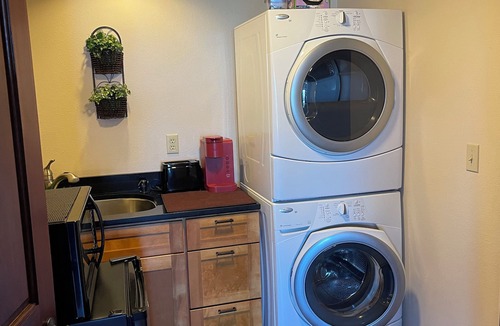 Holualoa Apartment | Island Paradise ~ Pacific Room.