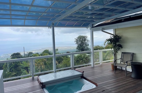 Holualoa Apartment | Island Paradise ~ Pacific Room.