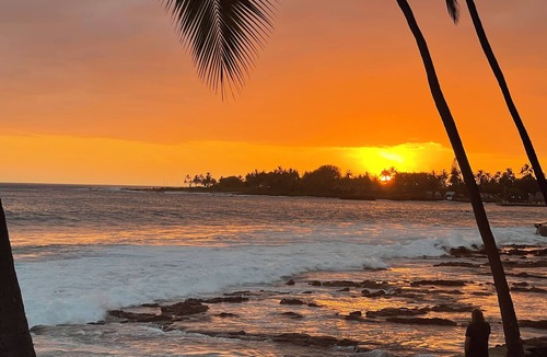 Holualoa Apartment | Island Paradise ~ Pacific Room.