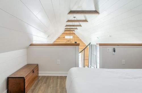 Charleston House | Island Retreat - Great for Large Groups