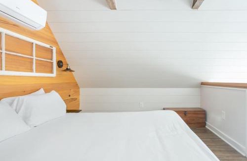 Charleston House | Island Retreat - Great for Large Groups