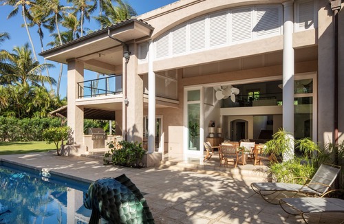 Portlock House | Island Style Elegance on a Beach Access
