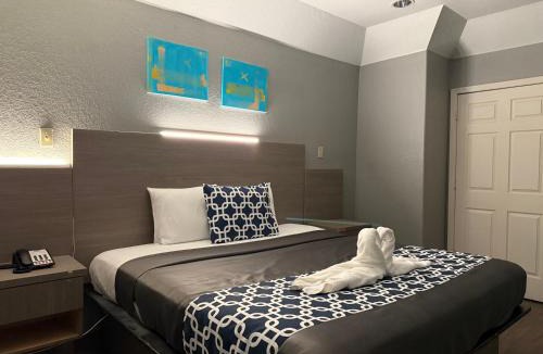 Edgebrook Hotel | Island Suites Hobby Airport