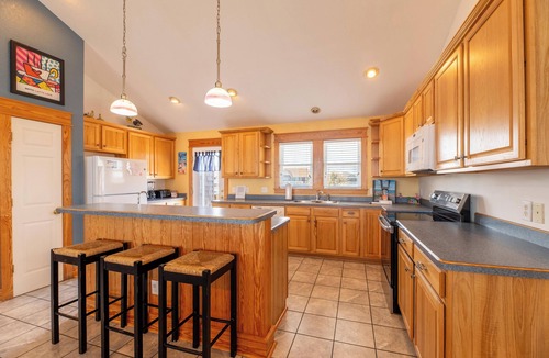 Nags Head House | Island Time - NH MP 11, 50 Ft to Beach, Elevator, Pool, Free Pool Heat, Hot Tub, Pets OK, YR Flex
