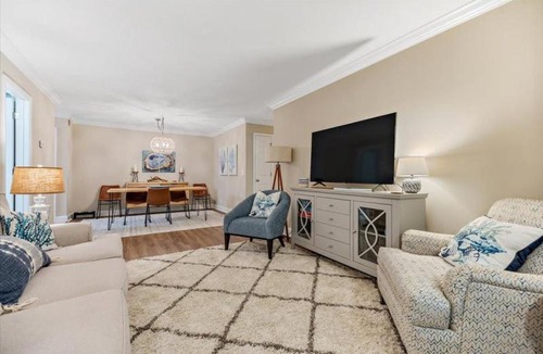 Saint Simons Heights Apartment | Island Time