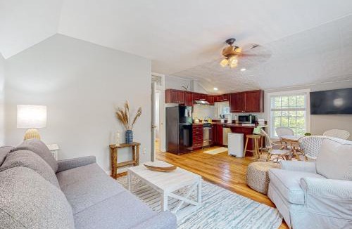 Tisbury House | Island Time