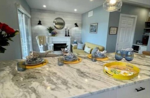 Boblo Island House | Island View Escape in Historic Amherstburg !