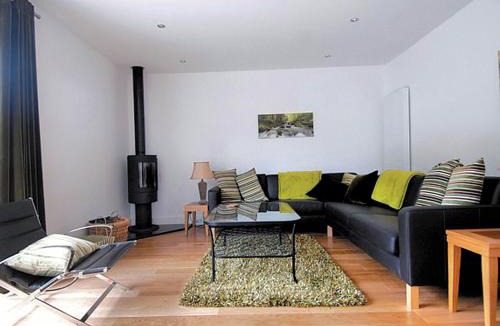 Ayr House | Island View