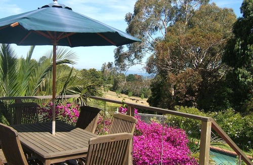 Red Hill South Apartment | Island View Studio Red Hill - Private romantic couples retreat.