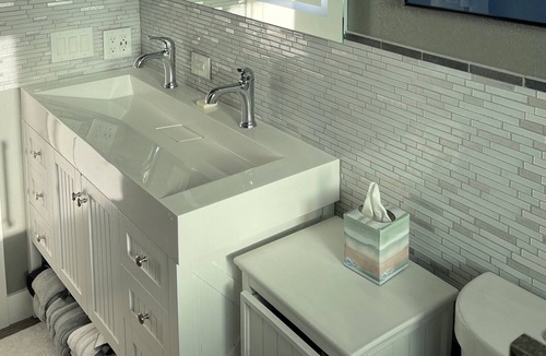 Desert Aire House | Island View