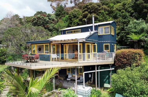 Palm Beach House | Island View - Walk to Palm Beach