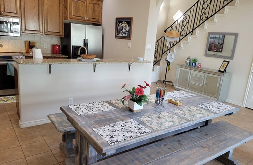 Corpus Christi Condo | Island Waterfront 3/2 Private Pool & Hot Tub with Boat Dock