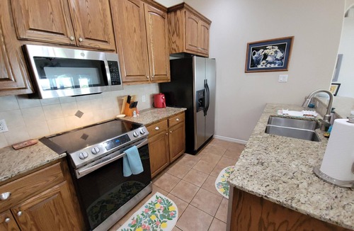 Corpus Christi Condo | Island Waterfront 3/2 Private Pool & Hot Tub with Boat Dock