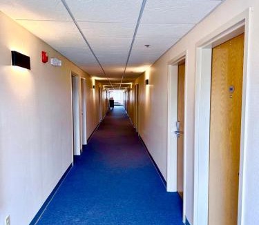 Put-in-Bay Hotel | Islander Inn