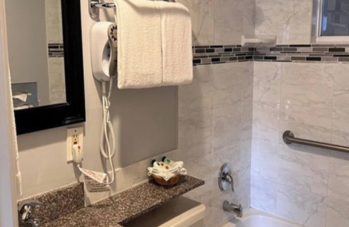 Westside Santa Cruz Hotel | Islander Motel Santa Cruz