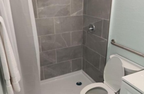 Grimes Hotel | Islander Motel