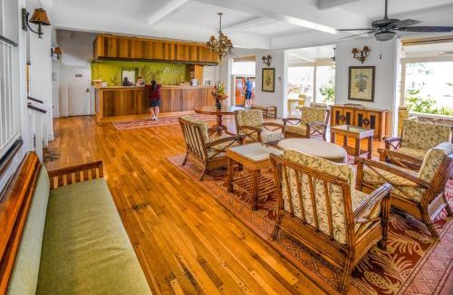 Wailua Hotel | Islander on the Beach 101