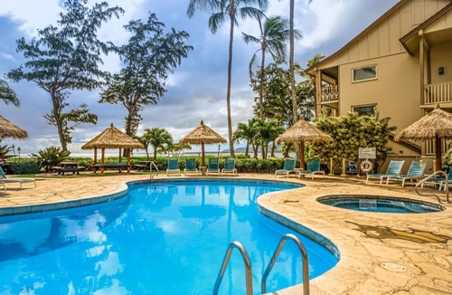 Wailua Hotel | Islander on the Beach 157