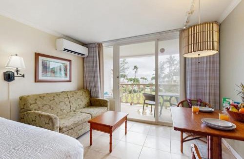 Wailua Hotel | Islander on the Beach 204