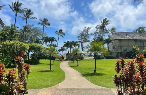 Wailua Apartment | Islander on the beach Unit 156 - Partial Ocean View