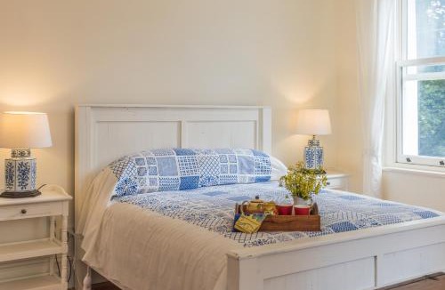 Woodend House | Islay House - Blue Room