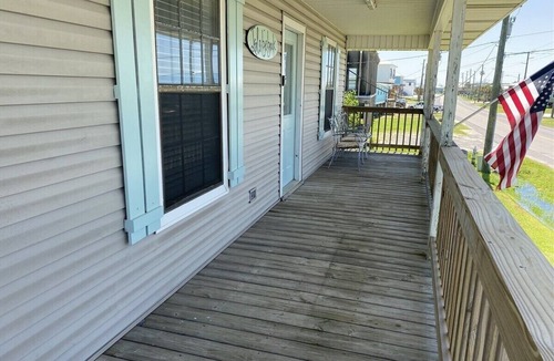 Grand Isle House | Isle Be Back - Beachfront - Island Realty
