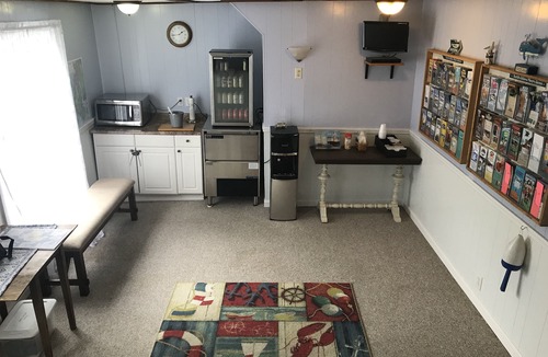 Trenton Hotel | Isleview Motel and Cottages