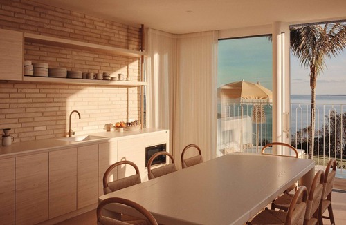 Gerroa House | Isola Gerroa Summary: