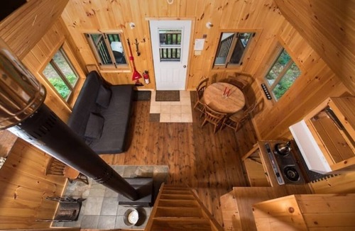 Saint-Etienne-De-Bolto Cabin | Isolated eco-lodge in the middle of nature: Le Renard