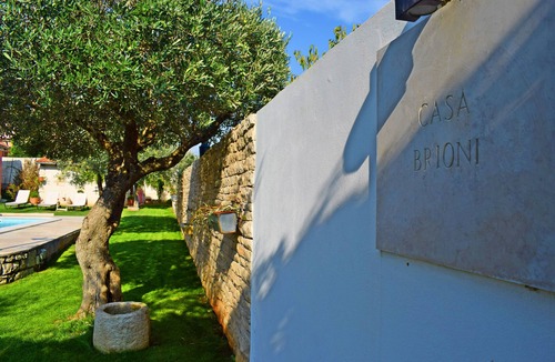 Fazana House | * ISOLATED HOUSE, HUGE GARDEN, FANTASTIC SEA VIEW *