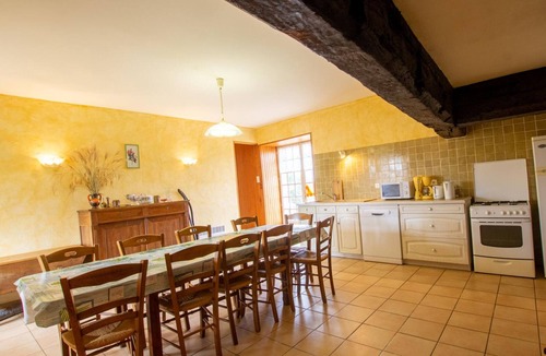 Villac Cottage | Isolated house with fireplace, pets allowed, near historical sites