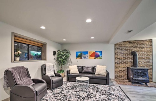 Mirrormont Apartment | Issaquah Getaway Backyard Oasis with Hot Tub!