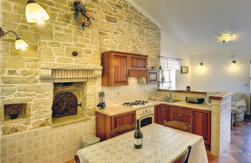 Rakalj Villa | Istrian house in quiet area