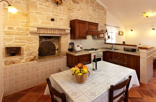 Rakalj Villa | Istrian house in quiet area