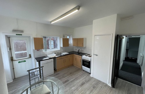 Newcastle-Under-Lyme House | ISUITES