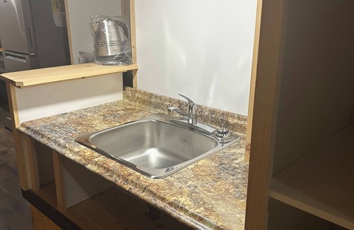 Fogo Bed & Breakfast | It is a bed and breakfast and it is in my basement of my house
