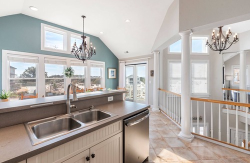 Corolla House | It's 5 O'clock Somewhere: Pool, Spa, Club Access