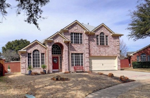 Fossil Creek House | It's a lovely property with 4 bedrooms beautiful pool- Outdoor kitchen.