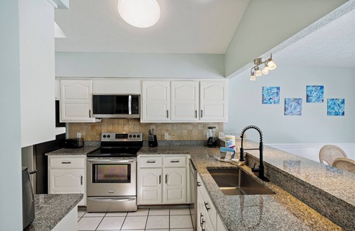El Centro Beach House | {It's A Shore Thing} | POOL | Dogs OK! | Few Blocks 2 Beach