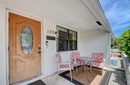 Boynton Beach House | Italian Villa with Backyard - 1mi to Beach