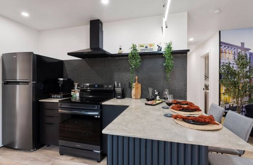 Austin Villa | Italy Inspired | Mini Volleyball | Ping-Pong | Yoga