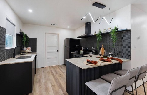 Austin Villa | Italy Inspired | Mini Volleyball | Ping-Pong | Yoga