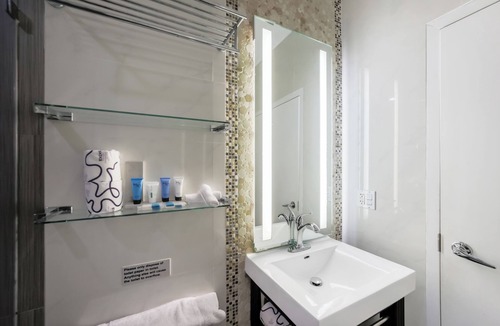 Flamingo/Lummus Hotel | Ithaca Hotel